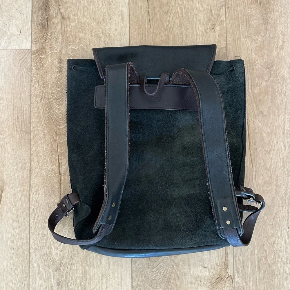 Filson Leather Backpack. - Picture 2 of 9